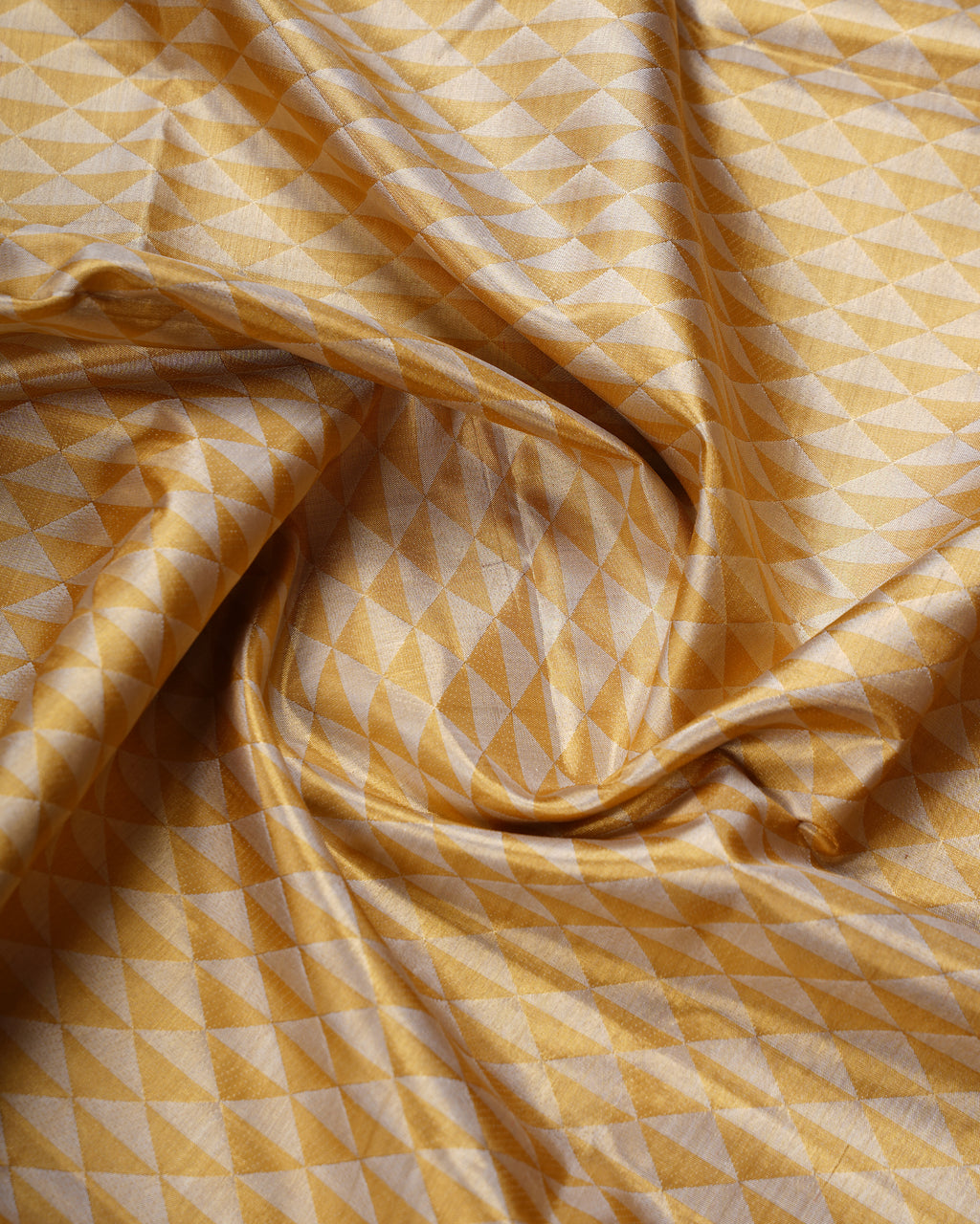 Cream Gold Tissue Kanchipuram Silk Saree with Red Korvai Border & Classic Zari Buttas