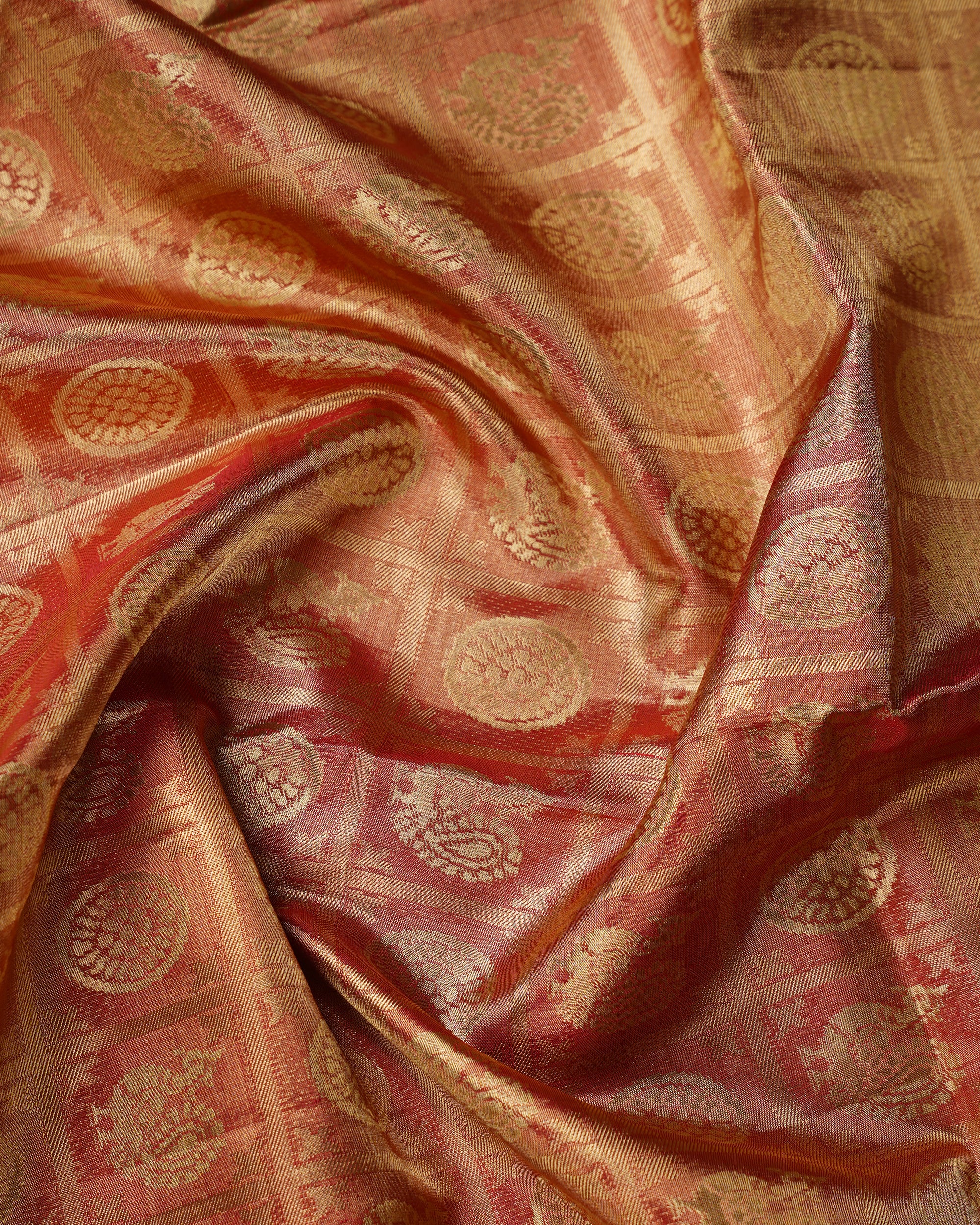 Maroon Tissue Silk Saree with Mayil Chakkaram Design & Plain Zari Border