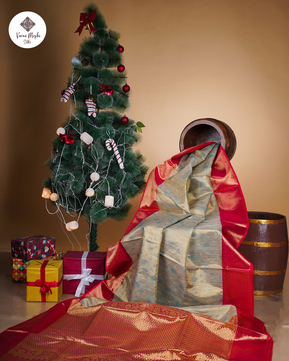 Silver-Gold Tissue Kanchipuram Silk Saree – Red Korvai Border & Floral Zari Buttas