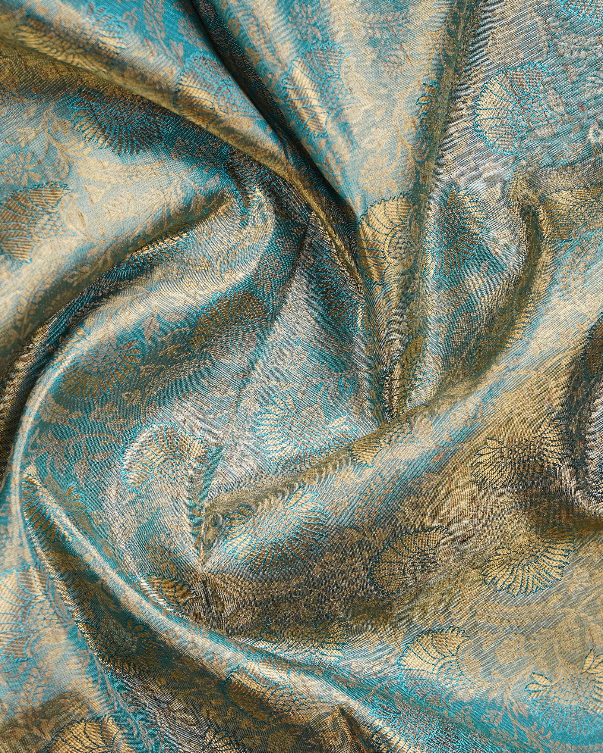 Silver-Gold Tissue Kanchipuram Silk Saree – Red Korvai Border & Floral Zari Buttas