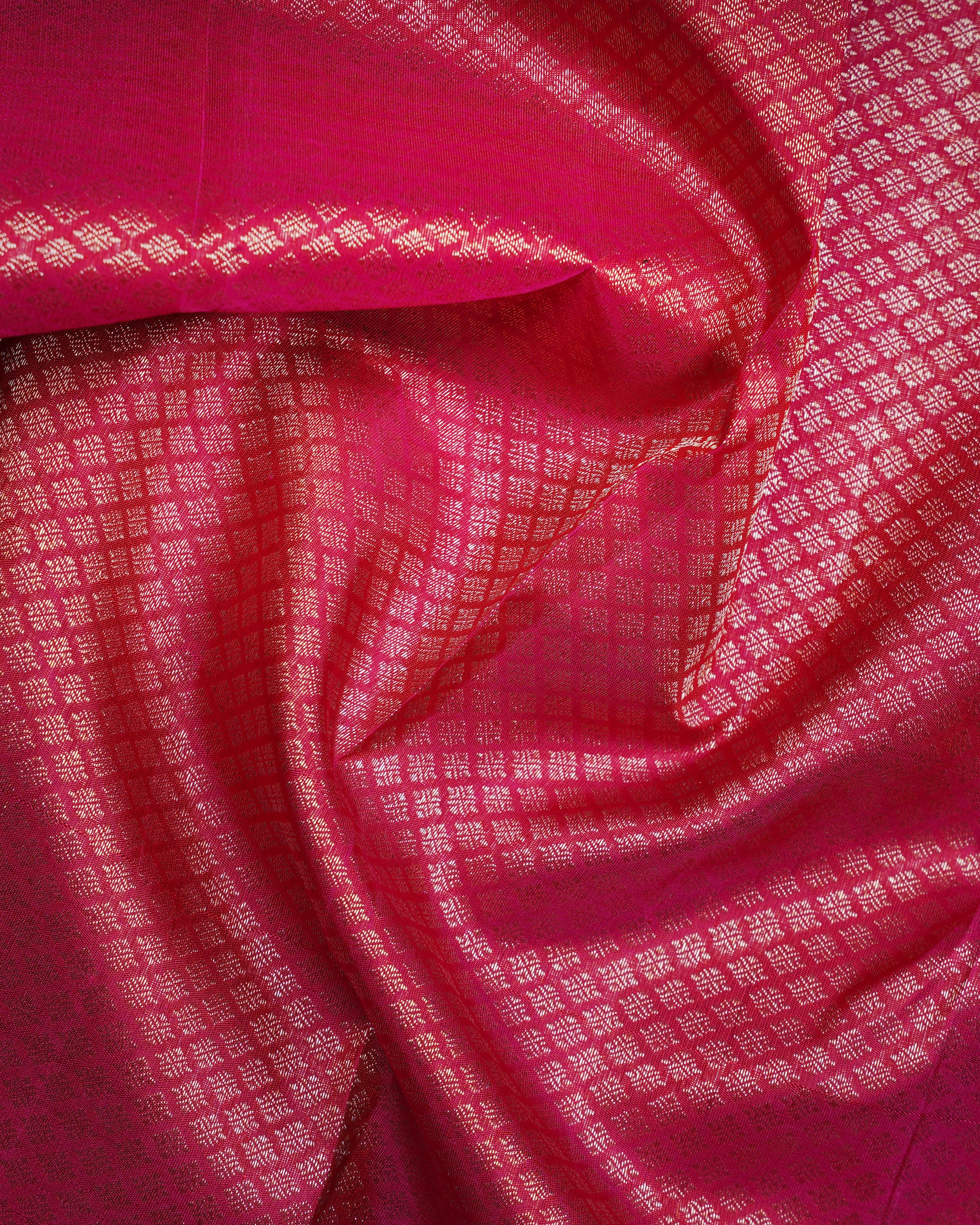 Grey & Pink Tissue Silk Saree with Small Koi Motifs and Korvai Border – 2G Silver Zari