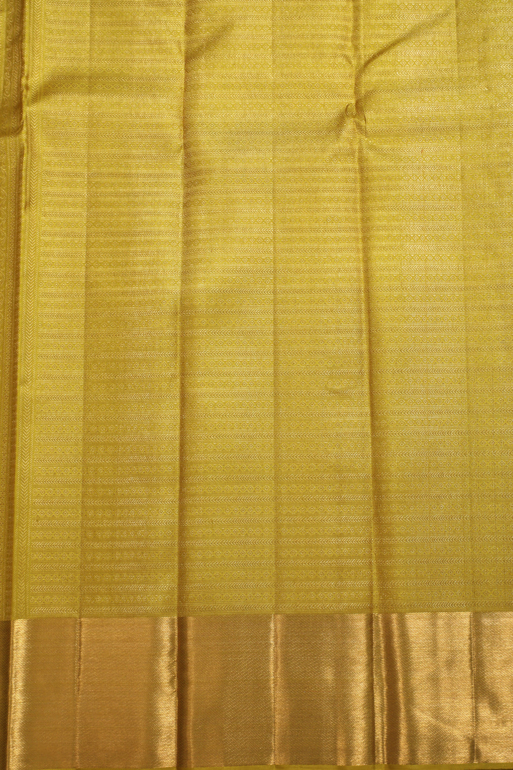 Alli Colour Kanchipuram Pure Silk Saree with Box Butta Design and Self Fancy Border