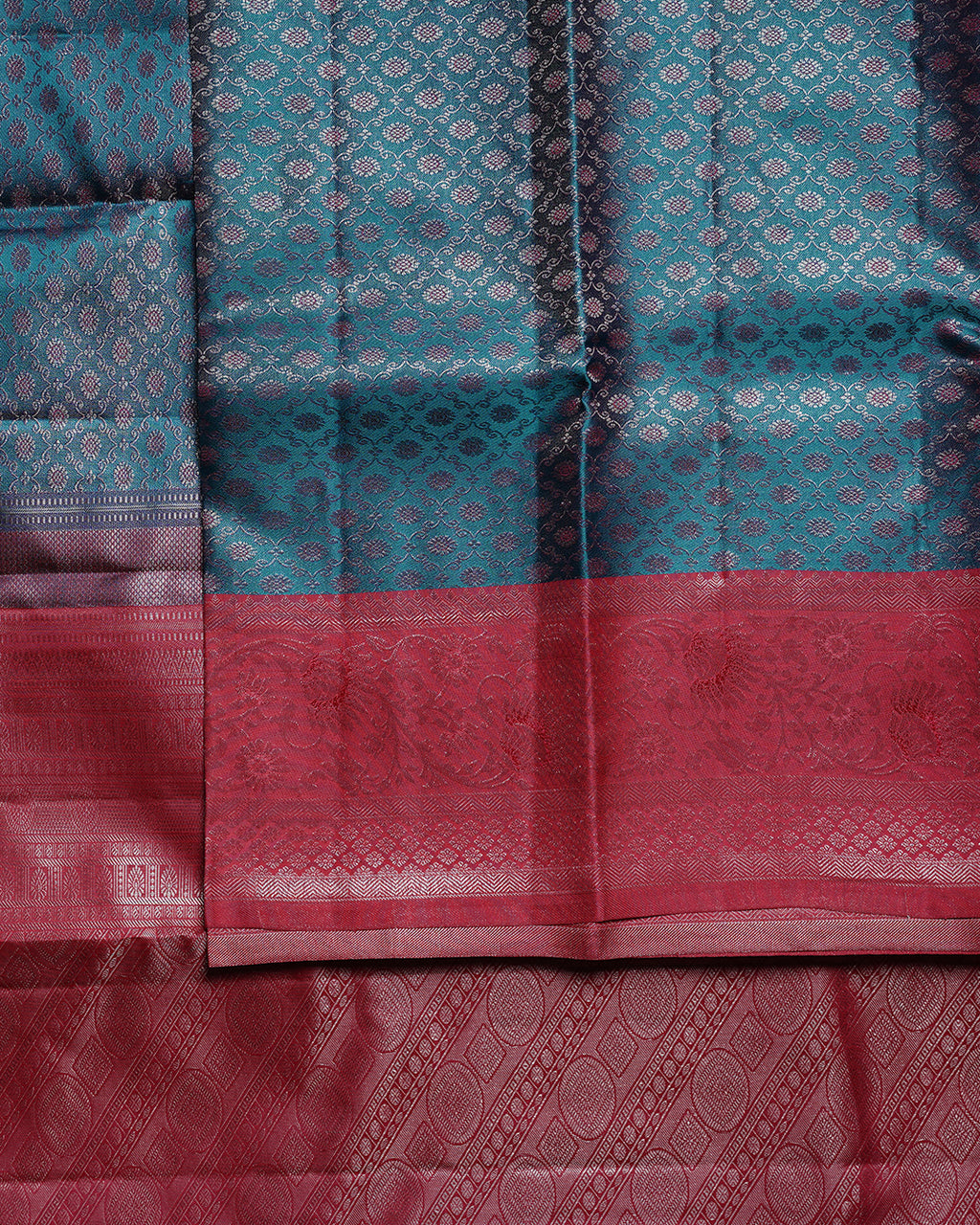 D Ramar Contrast Pure Silk Saree with Diamond Flower Design