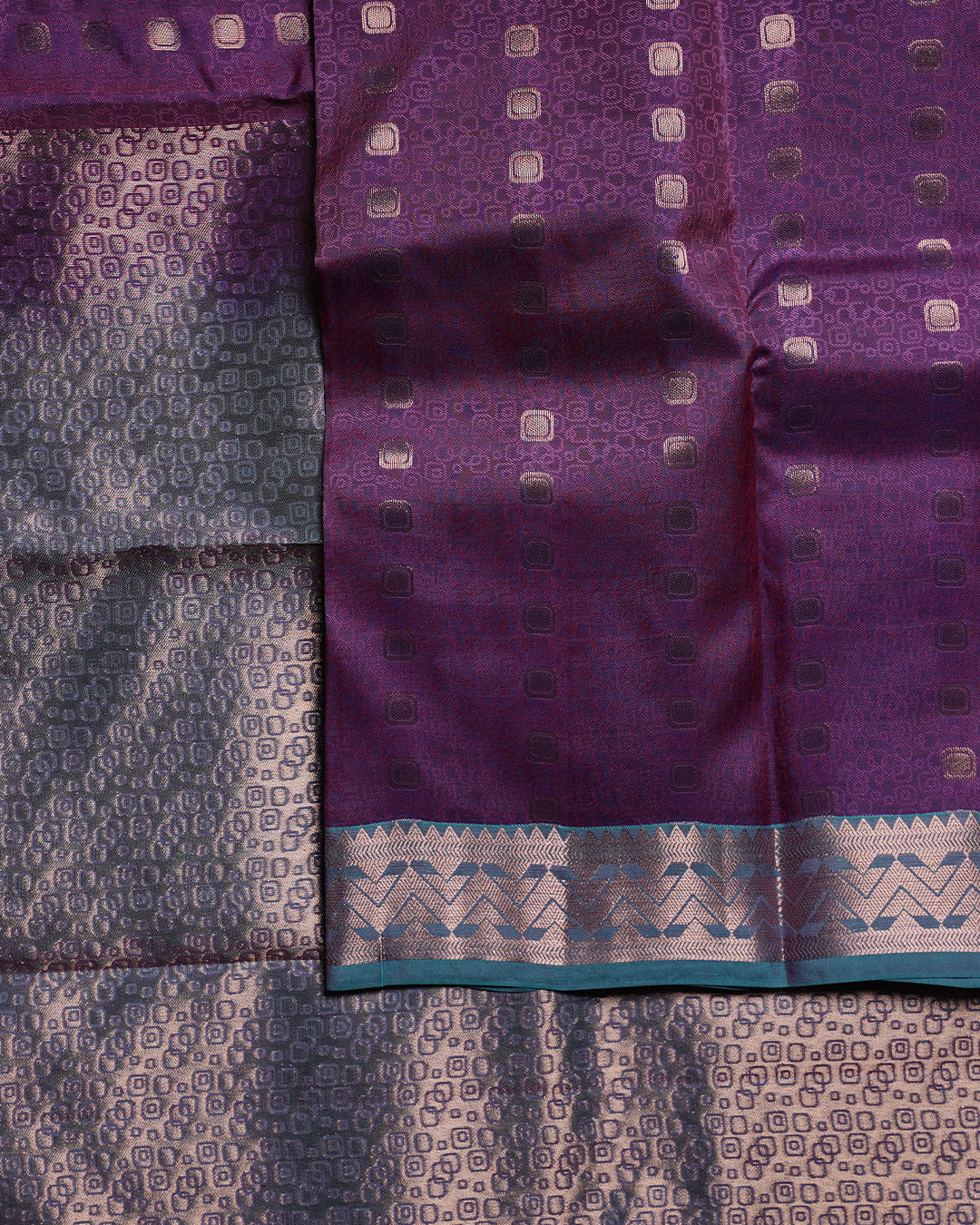 Majantha Kattam Butta Semi Contrast Pure Silk Saree