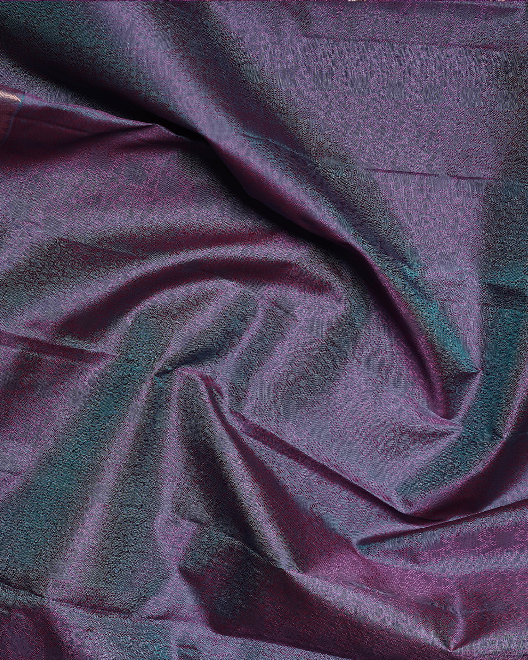 Majantha Kattam Butta Semi Contrast Pure Silk Saree