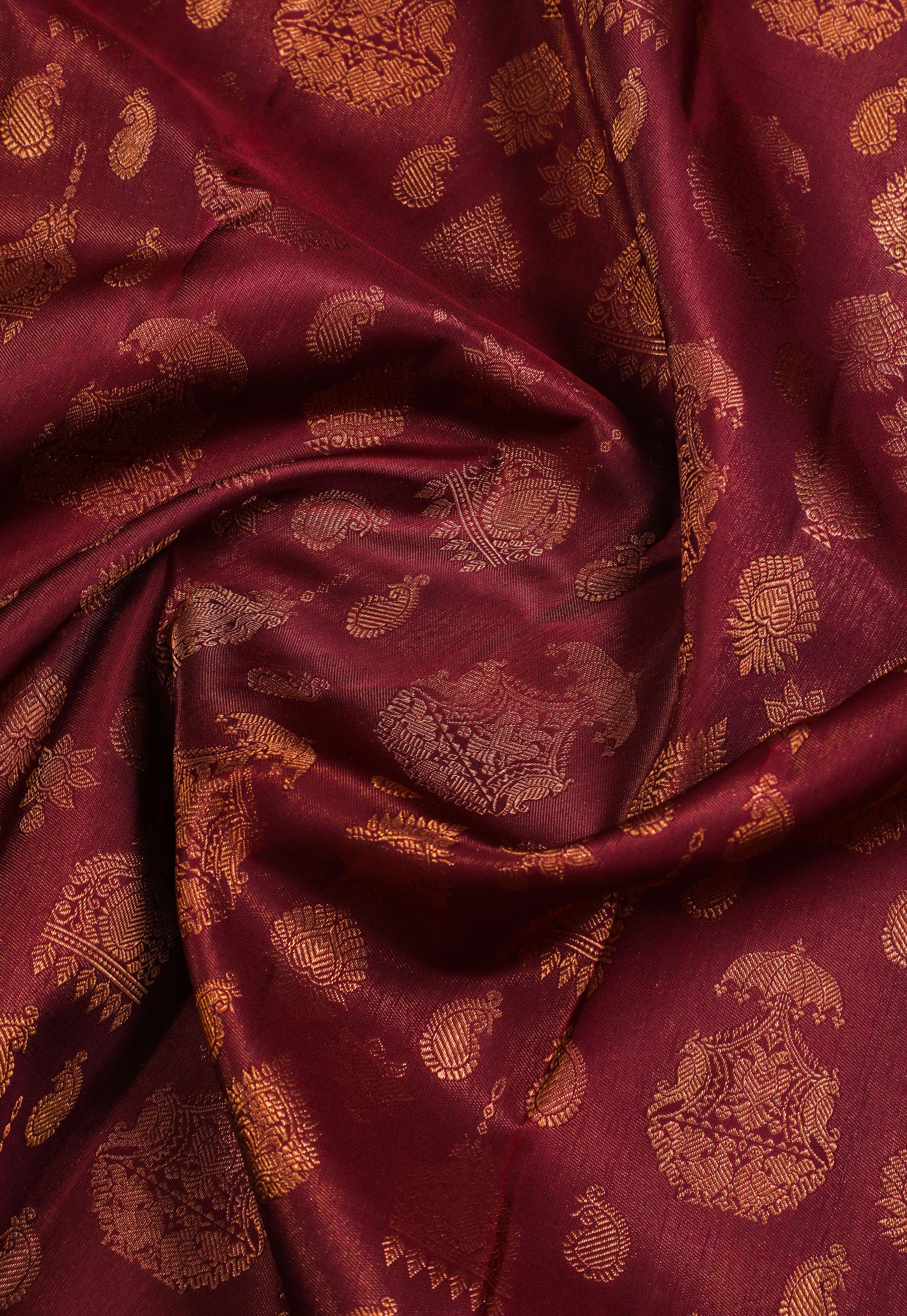 Paakku Colour Kanchipuram Pure Silk Saree with Jimikki Design and Self Traditional Border