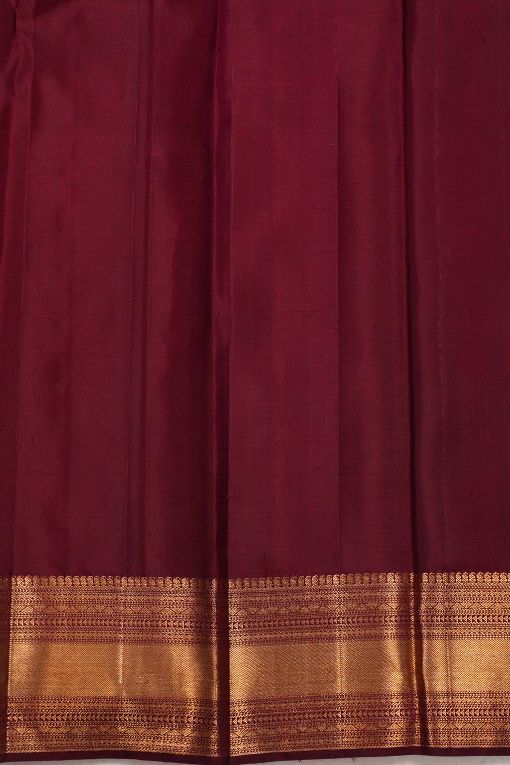 Paakku Colour Kanchipuram Pure Silk Saree with Jimikki Design and Self Traditional Border