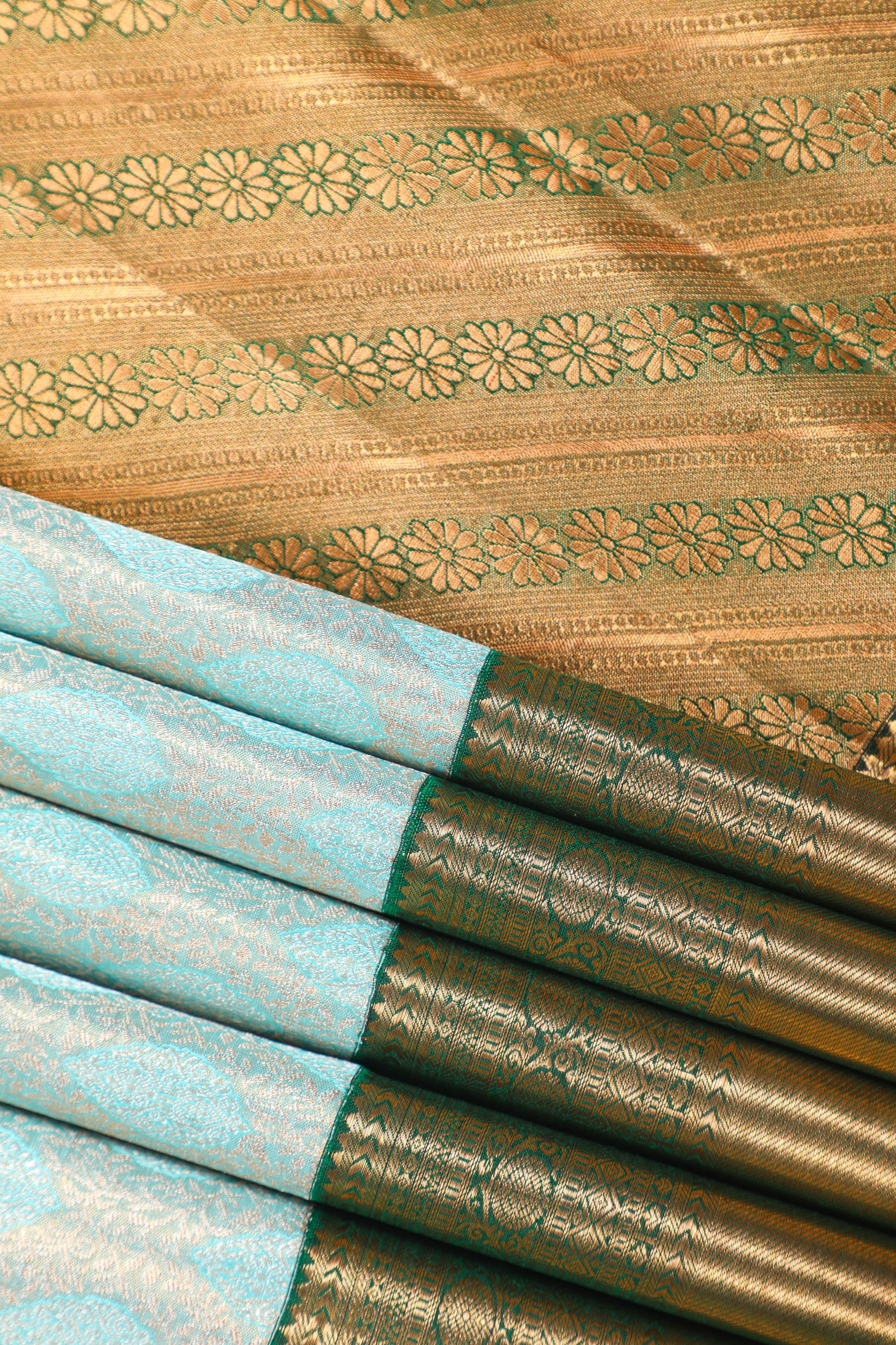 White Kanchipuram Pure Silk Korvai Tissue Contrast Fancy Silver Saree with Kodi Thilagam Design